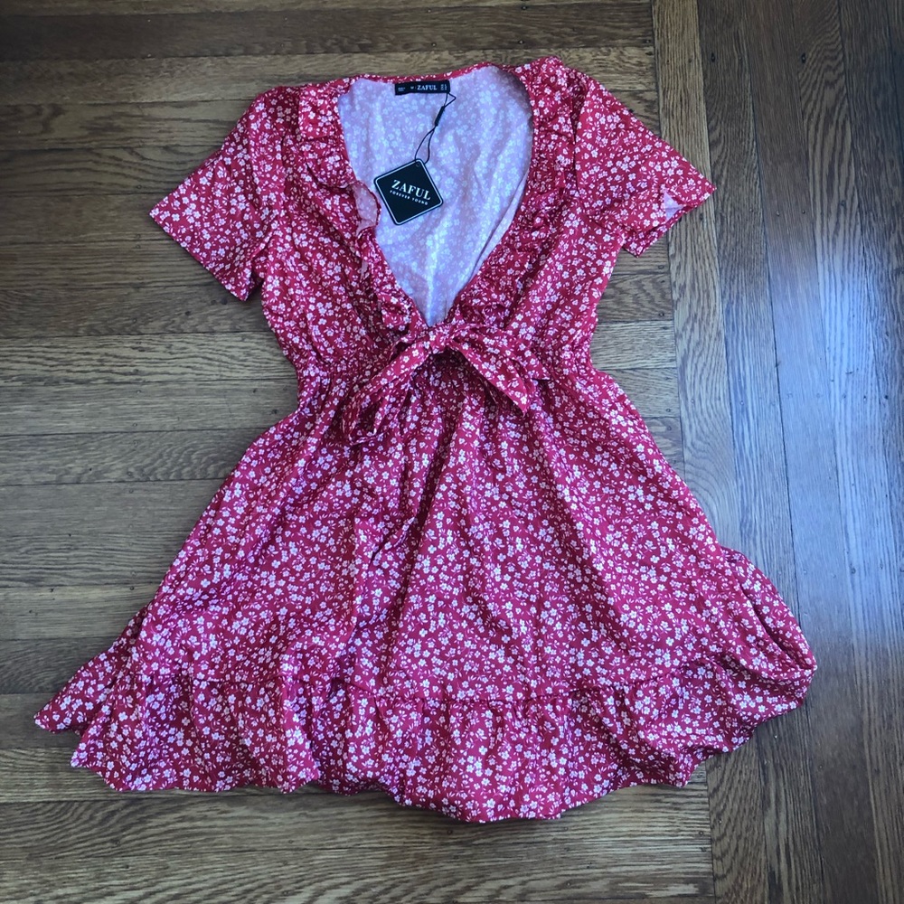 Red floral v-neck dress
